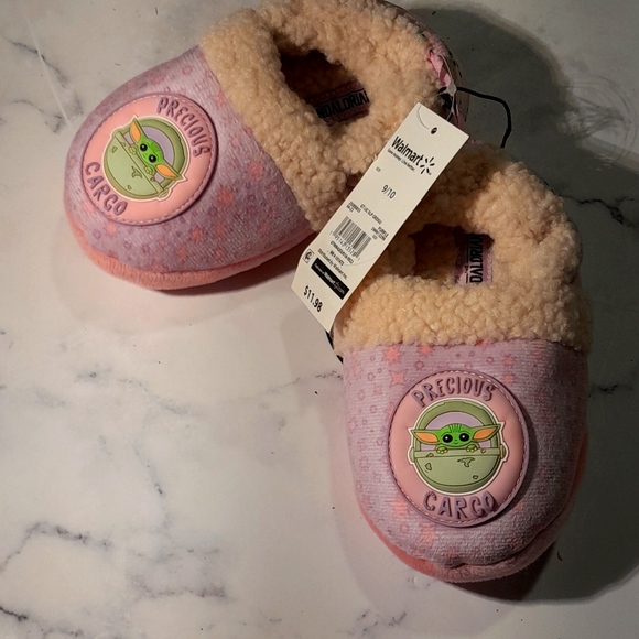 None Other - Girls Baby Yoda Slippers